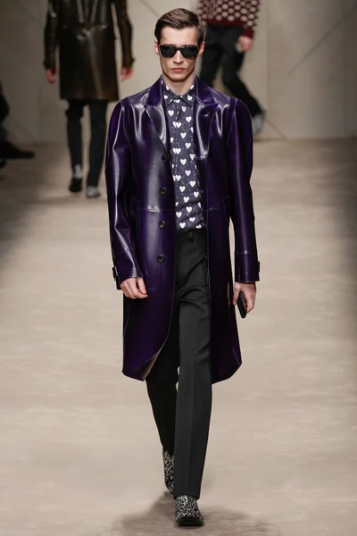 Look 37